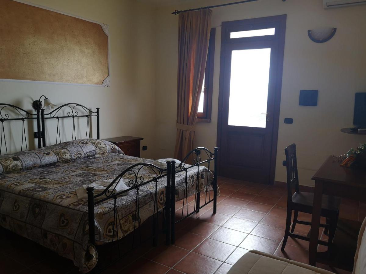 Agriturismo Catena Ciro Eksteriør bilde